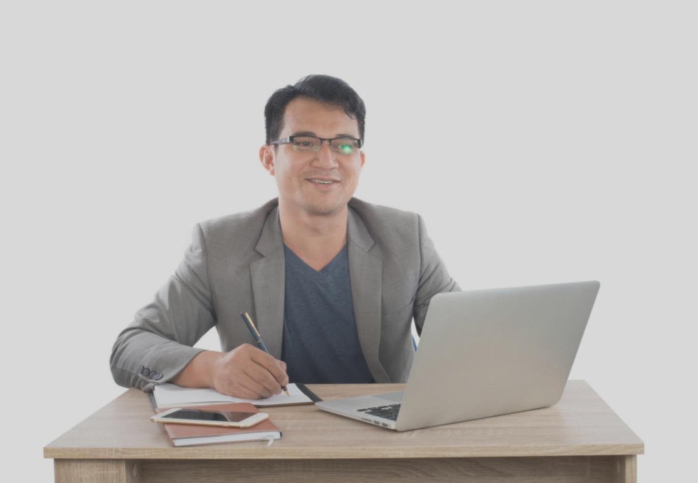 Sesión de formación práctica con casos reales de análisis financiero